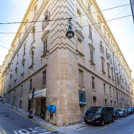 Exquisite Unit - Cozy One Bedroom Apt In