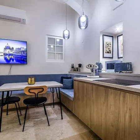 Апартаменты Exquisite Unit - Cozy One Bedroom Apt In